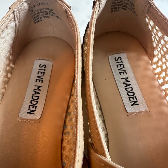 Steve Madden Luxxy Mary Jane Flat - Picture 4 of 10